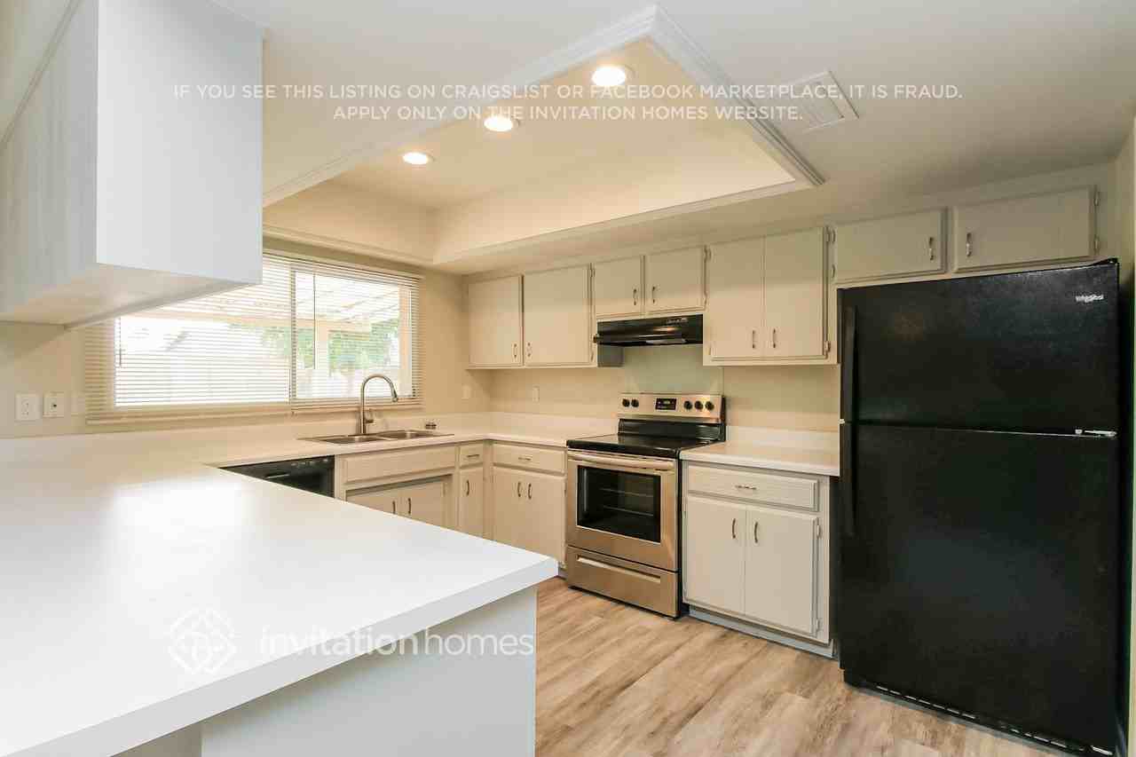 2343 E Loma Vista Dr - Photo 6 of 16