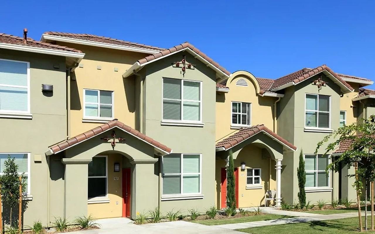 Parc Grove Commons - Photo 5 of 50