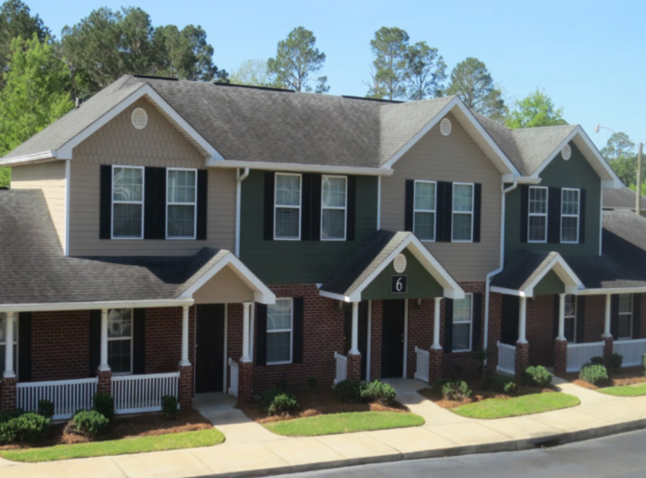 1st month free with 13 month lease! - Photo 5 of 14