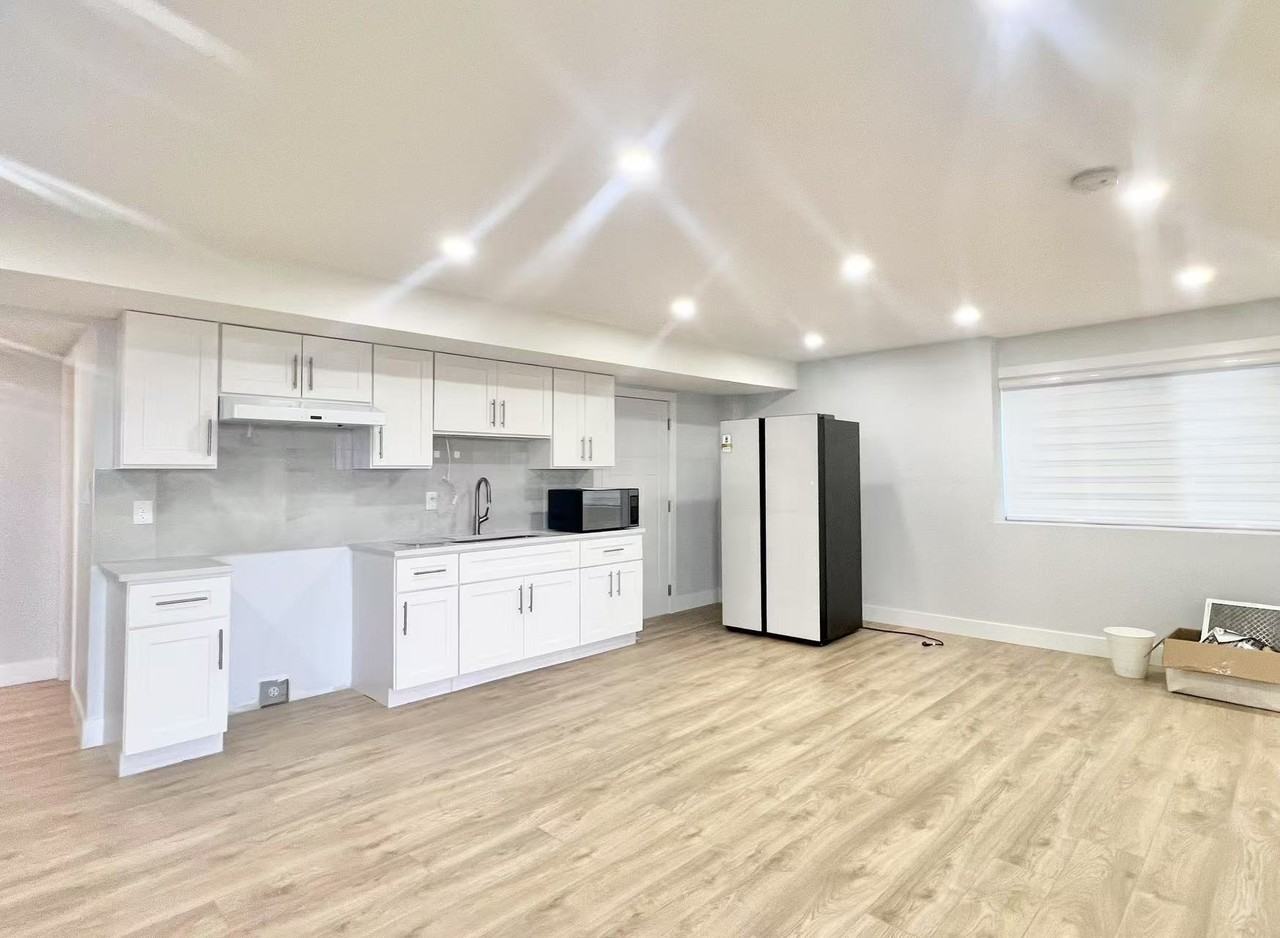 1421 Shay Street - Photo 2 of 9