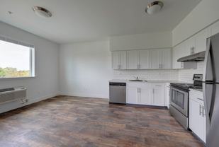 5511 NE 17th Avenue - Photo 1 of 1