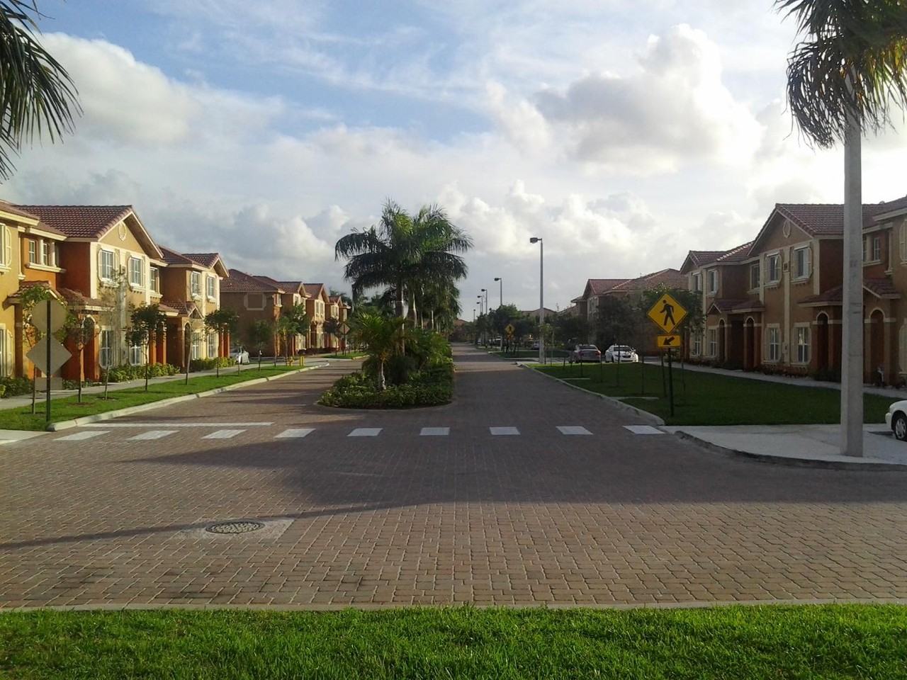 RPG - B06 - 17730 NW 59TH AVE. - Photo 3 of 11