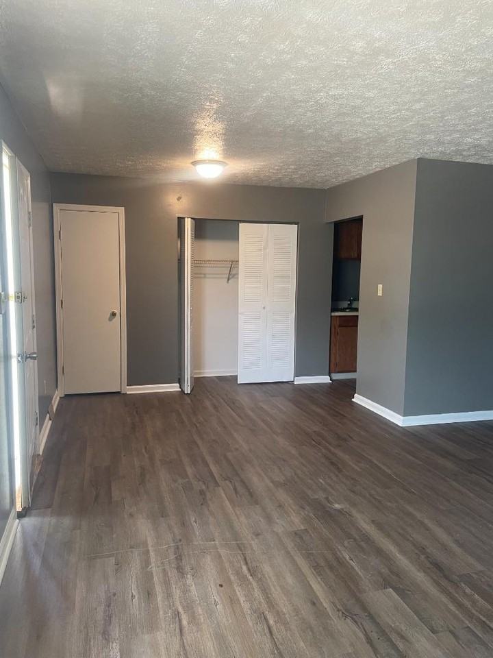 Hickory Hill 1 - Photo 3 of 30