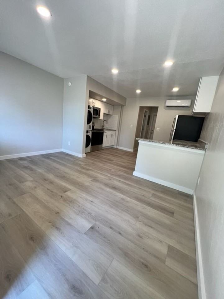 The Sandalwood Apartments | Studio Apartments in Downtown Ocala - Photo 5 of 14