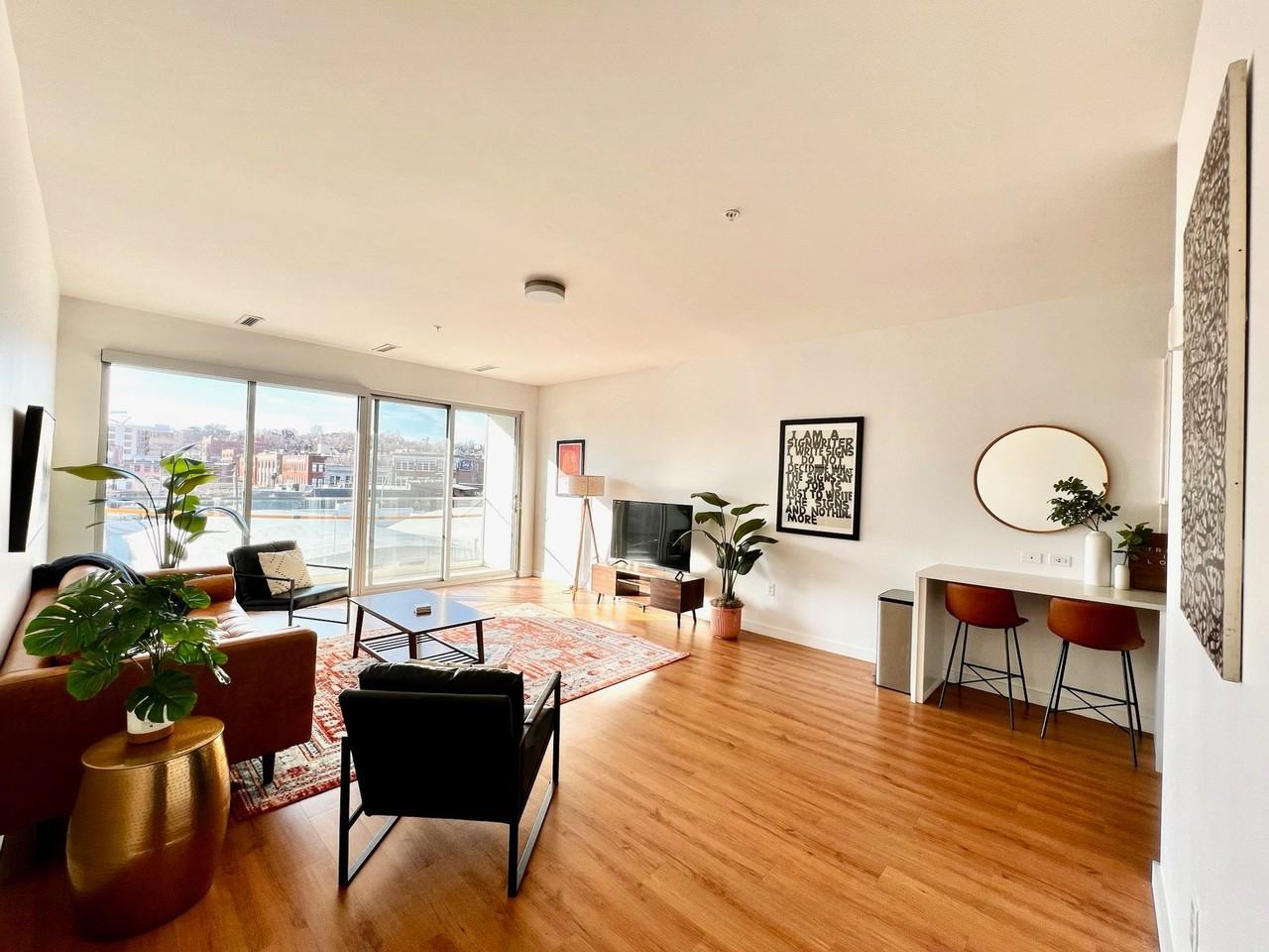 1914 Main Apartments - Photo 5 of 50