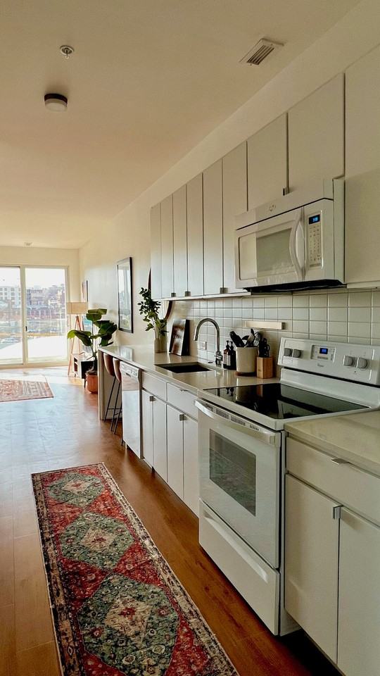 1914 Main Apartments - Photo 7 of 46