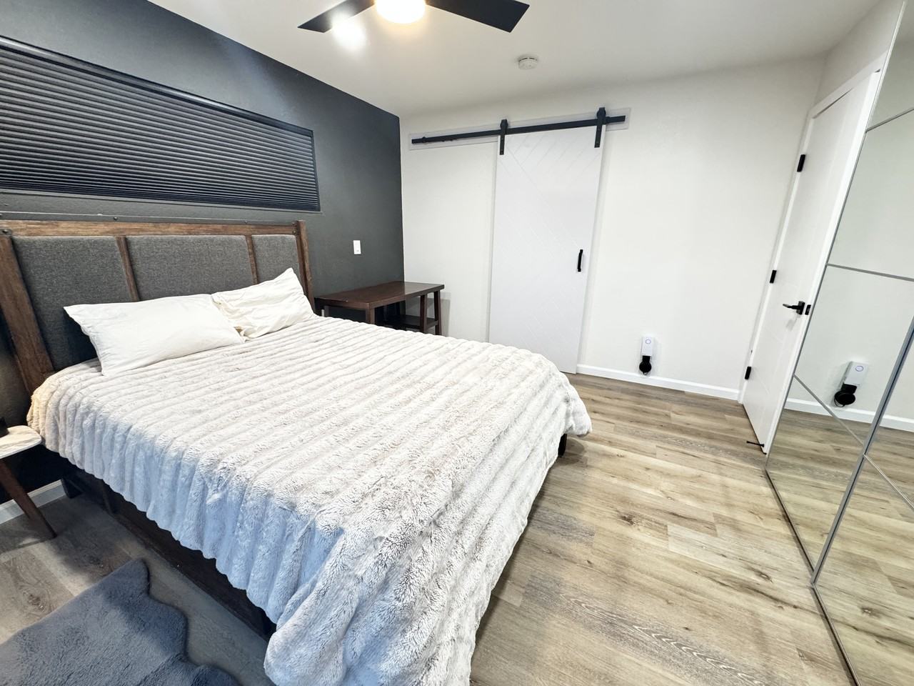 5726 Lafayette Avenue - Photo 3 of 14