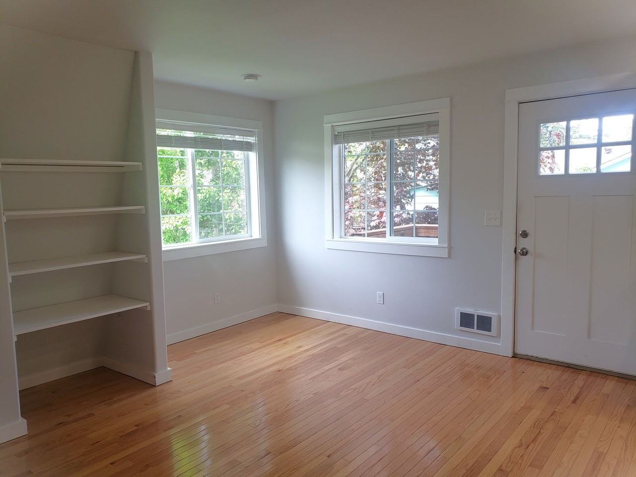 1619 21st Ave - Photo 6 of 18