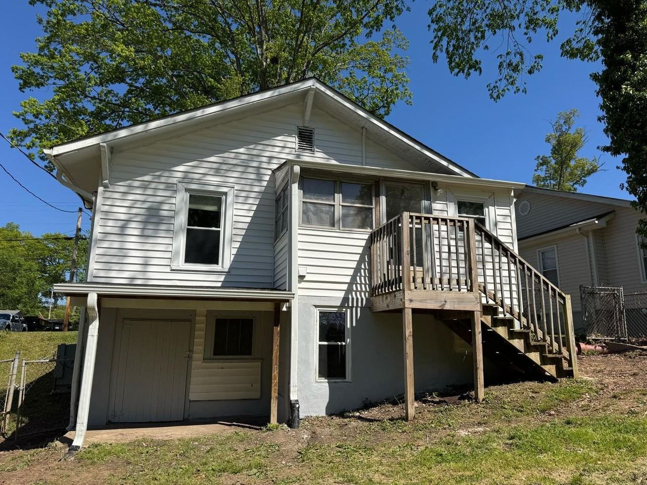 1421 N Hamilton St - Photo 4 of 13