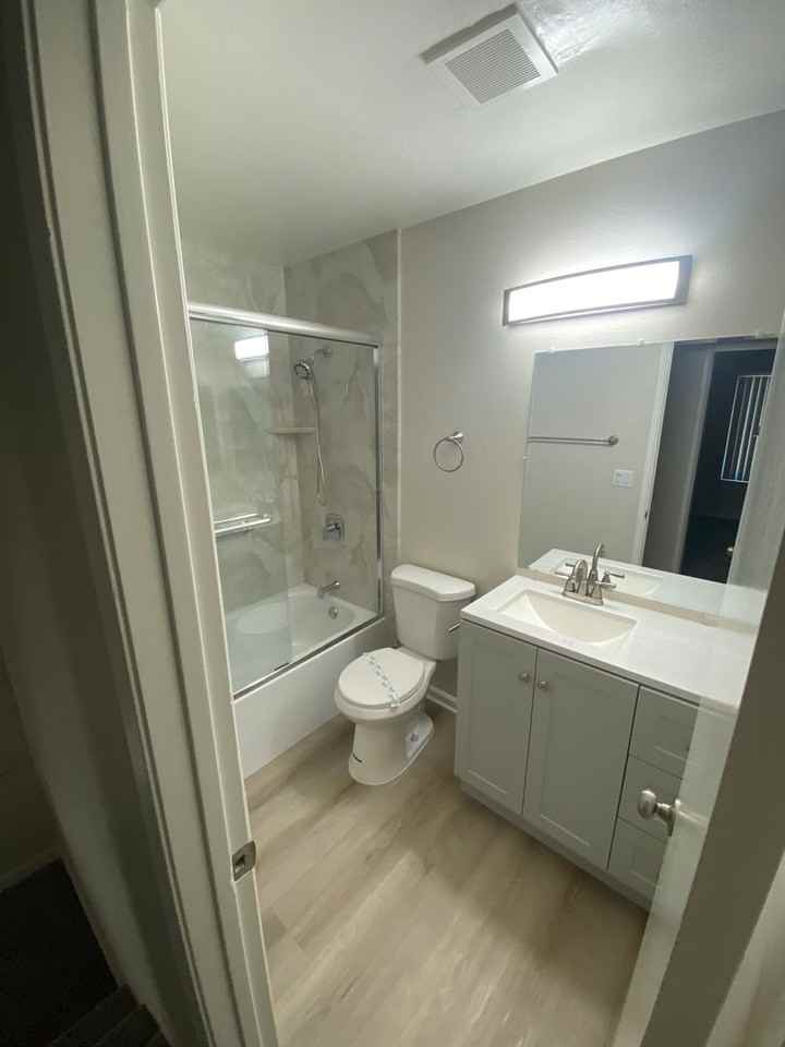 Upstairs 2 Bed 1 Bath in La Habra, Fully Renovated! 1 Car Garage Included! - Photo 7 of 35