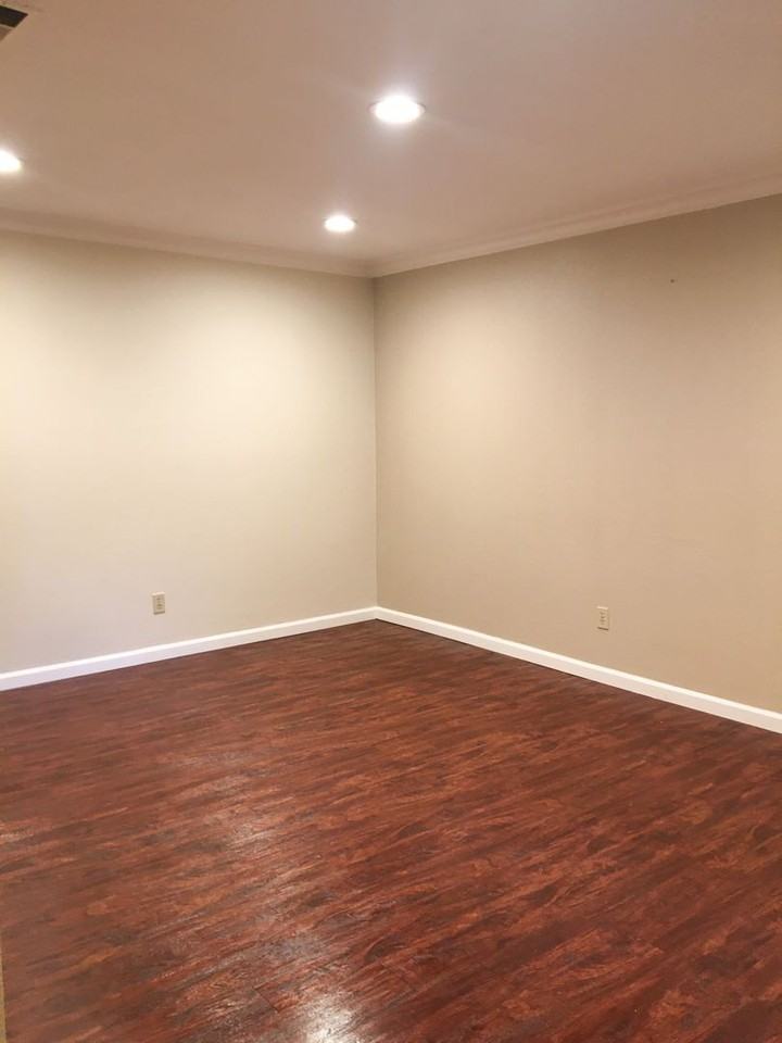 2575 Easton Way - Photo 2 of 14