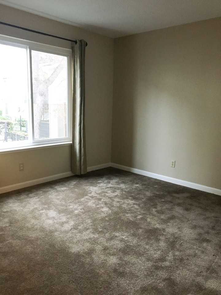 2575 Easton Way - Photo 7 of 14