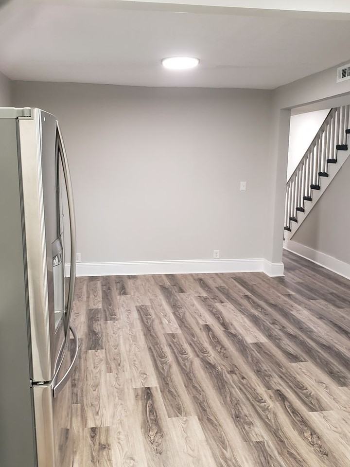 319 E Ladies Mile Rd - Photo 3 of 12