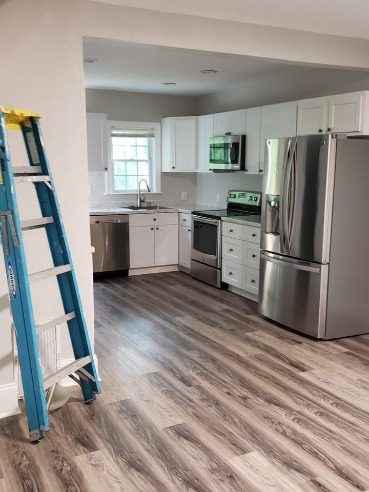 319 E Ladies Mile Rd - Photo 4 of 12