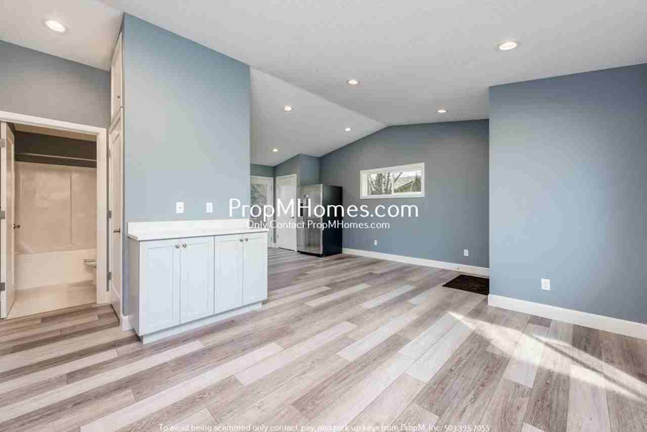 19050 Pease Rd - Photo 3 of 18