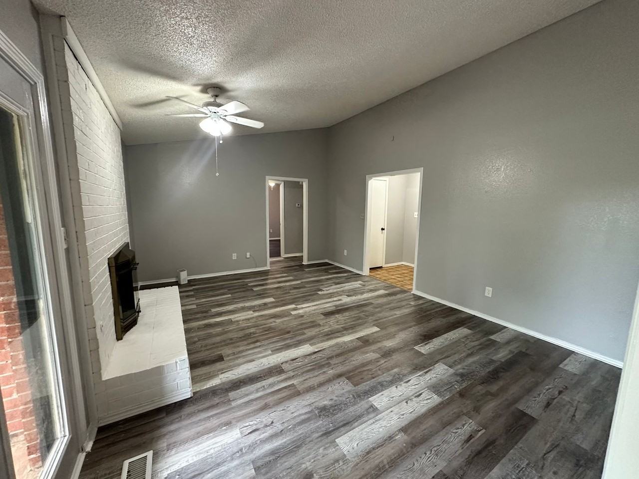 3628 Peregrine Dr - Photo 6 of 32