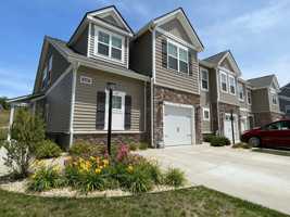 featured image of 12608 Petrel Xing