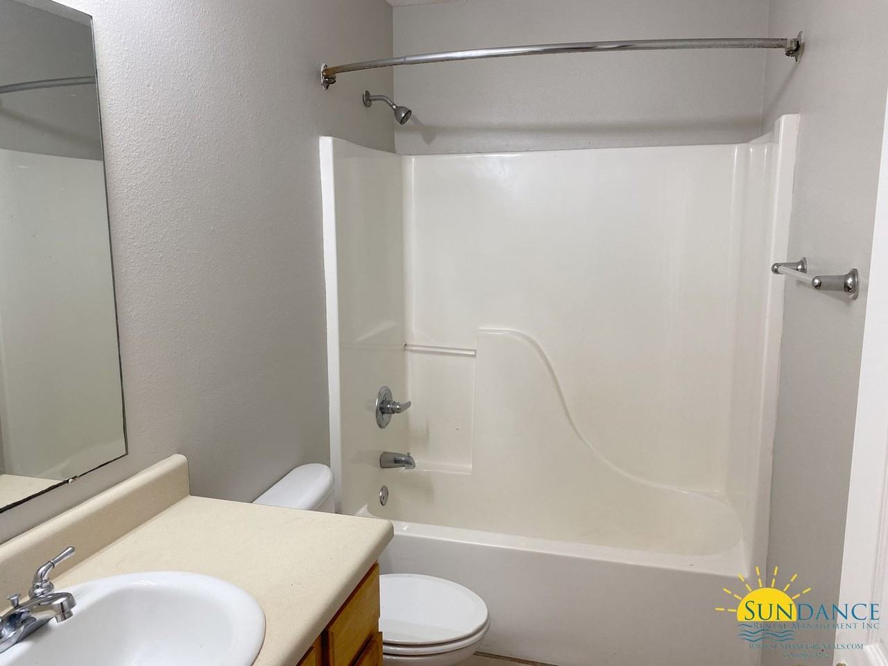 2189 Jeannie St - Photo 5 of 9