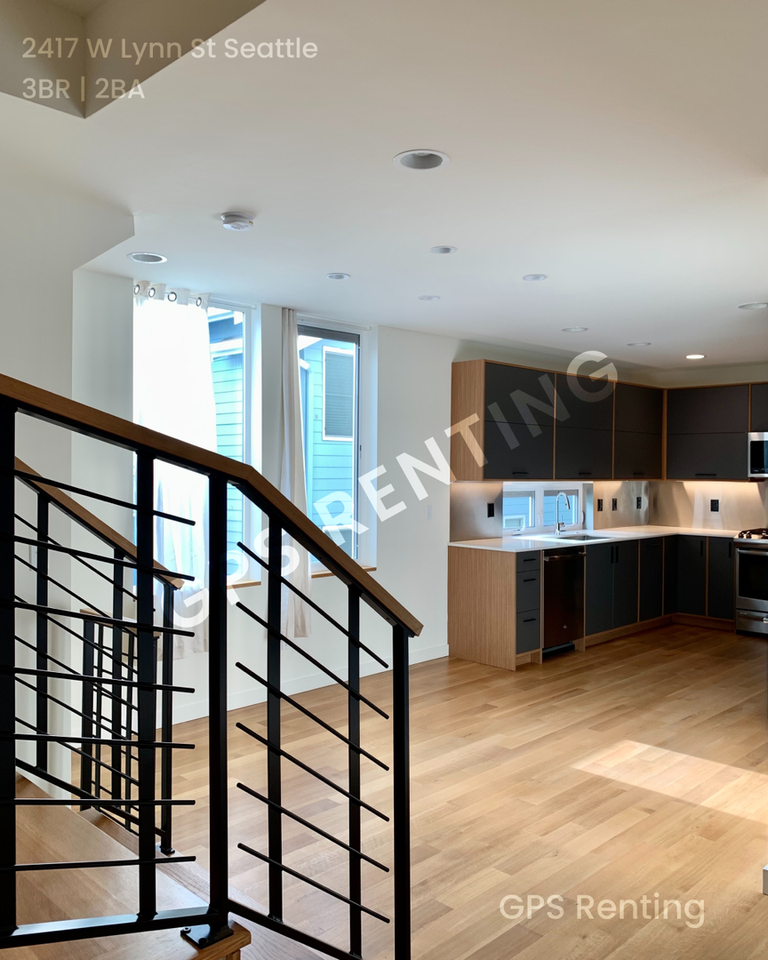 2417 W Lynn St - Photo 2 of 26