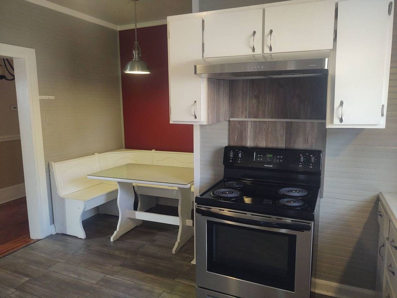 209 Martin St - Photo 5 of 23