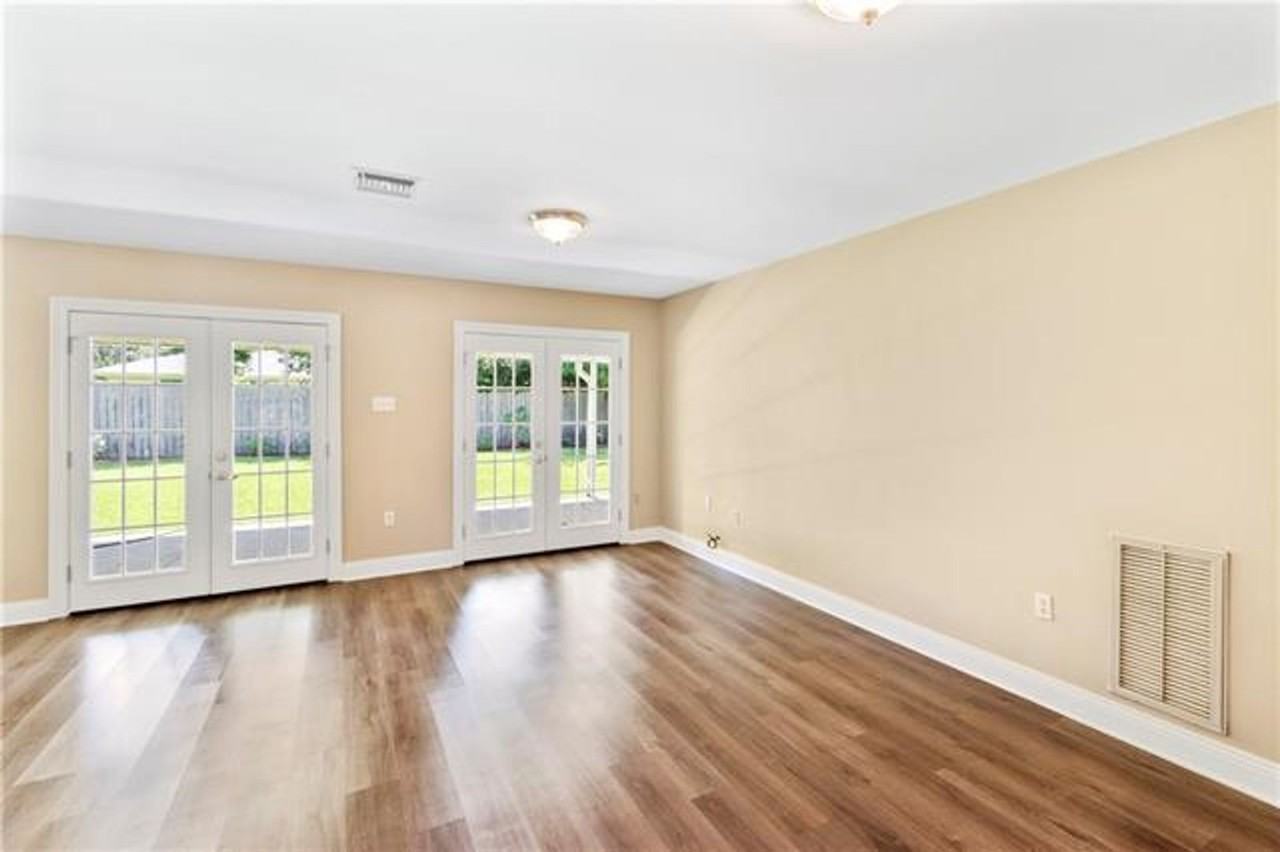 7253 Onyx St - Photo 3 of 27