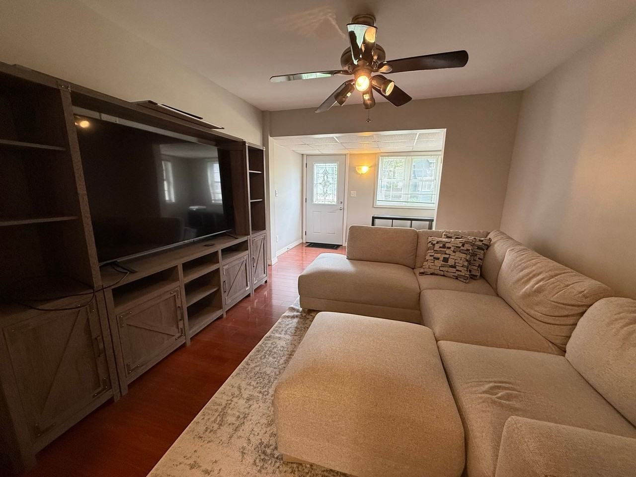 107 E Poplar St - Photo 2 of 12