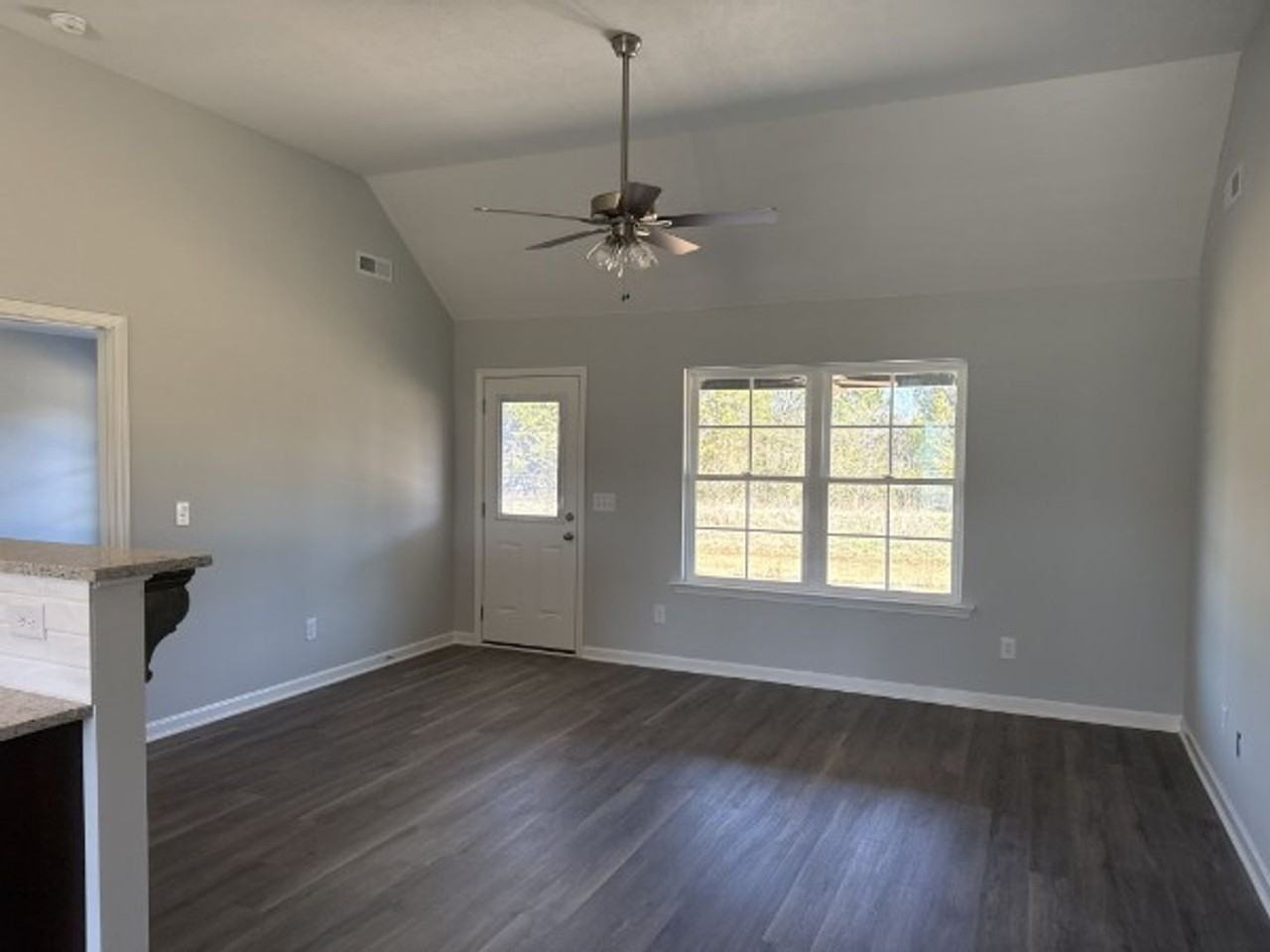 110 Hidden Cir - Photo 3 of 9