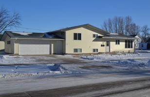 featured image of 1320 27th Ave S