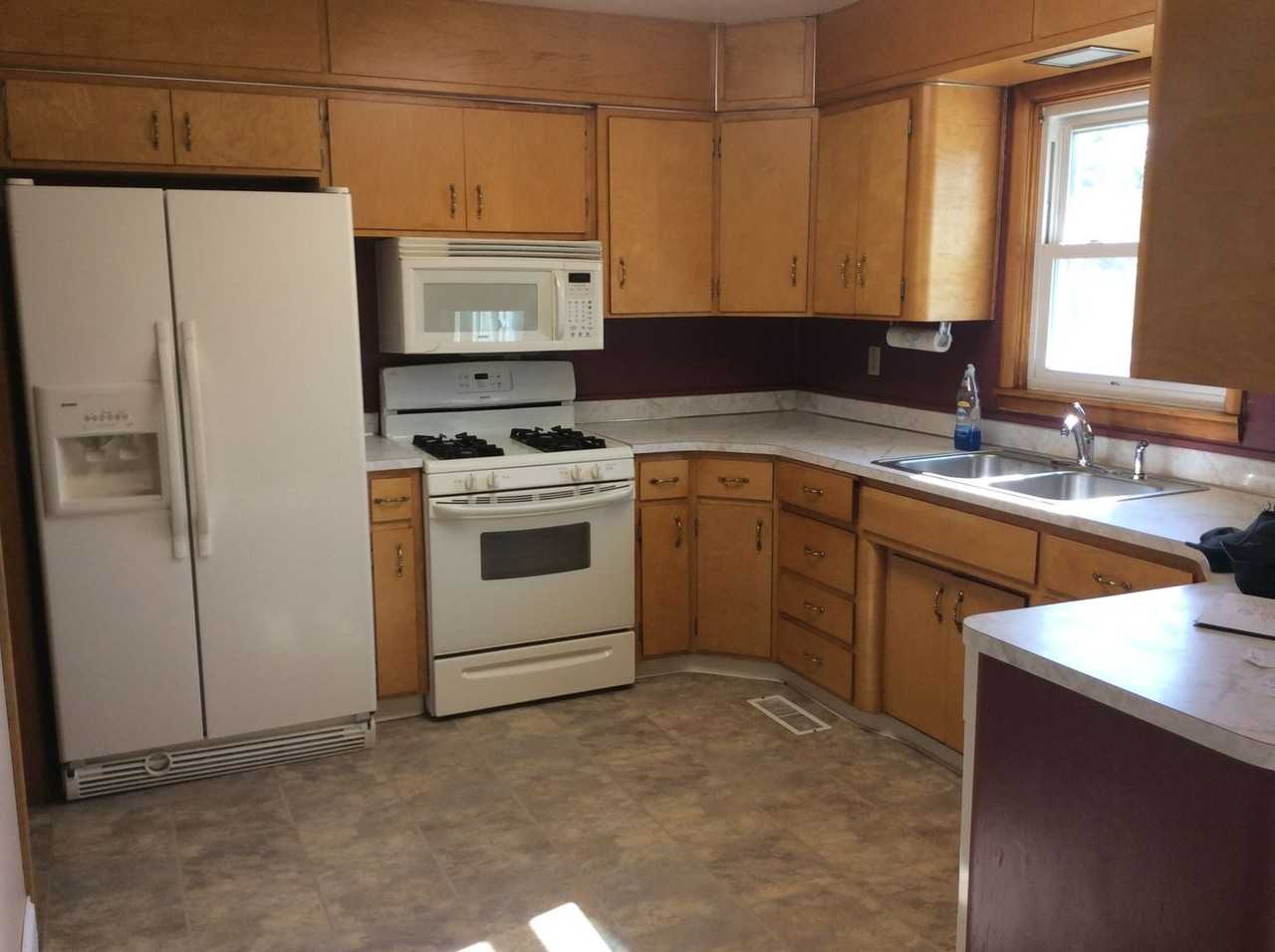 1360 1st St S - Photo 2 of 7