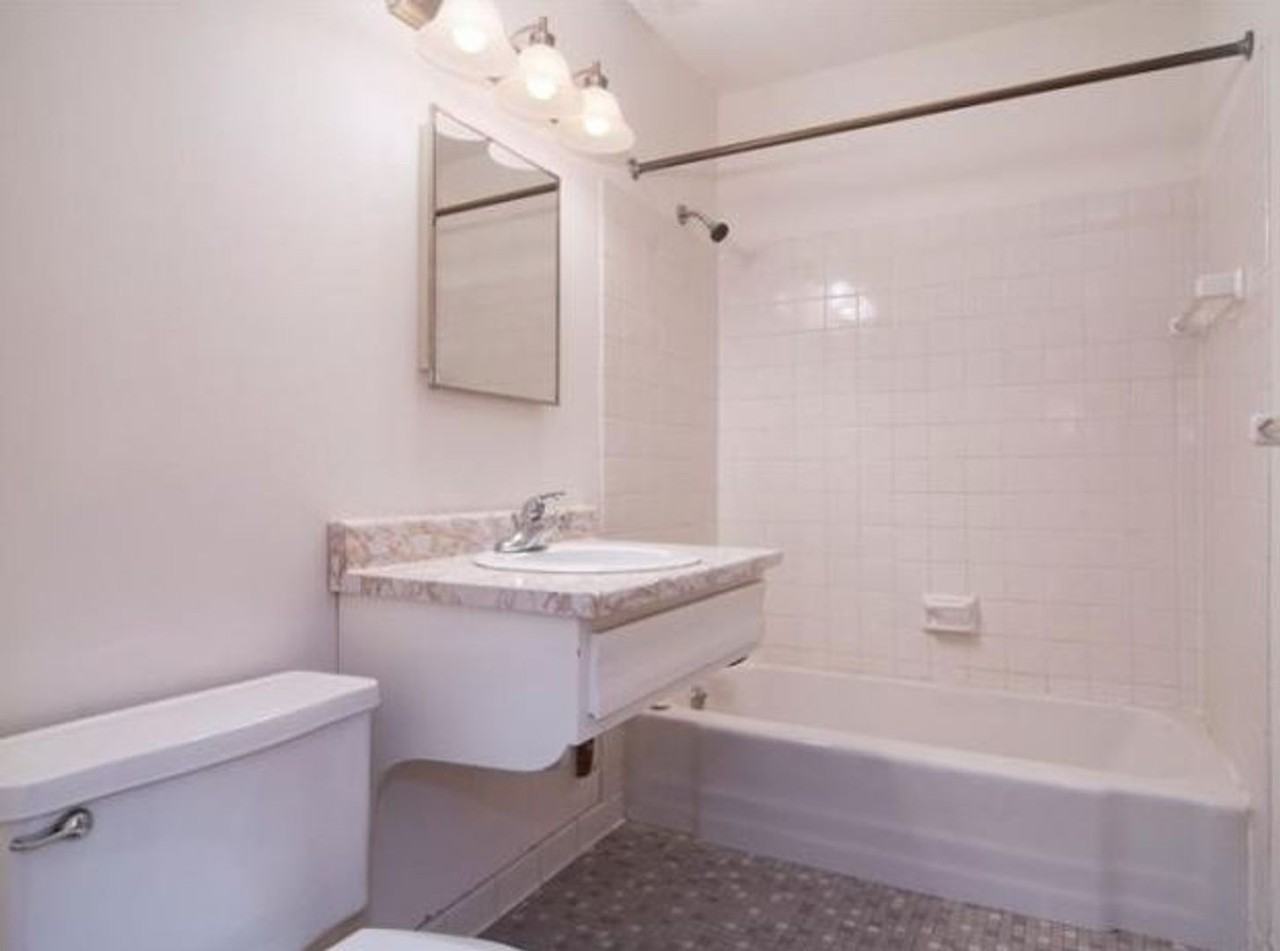 Crosswoods Apartments - Photo 3 of 8