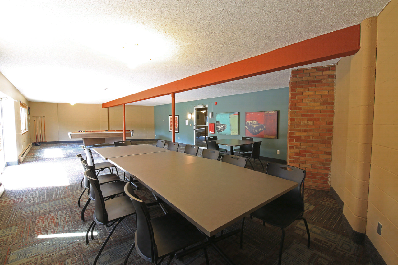 Crosswoods Apartments - Photo 7 of 8