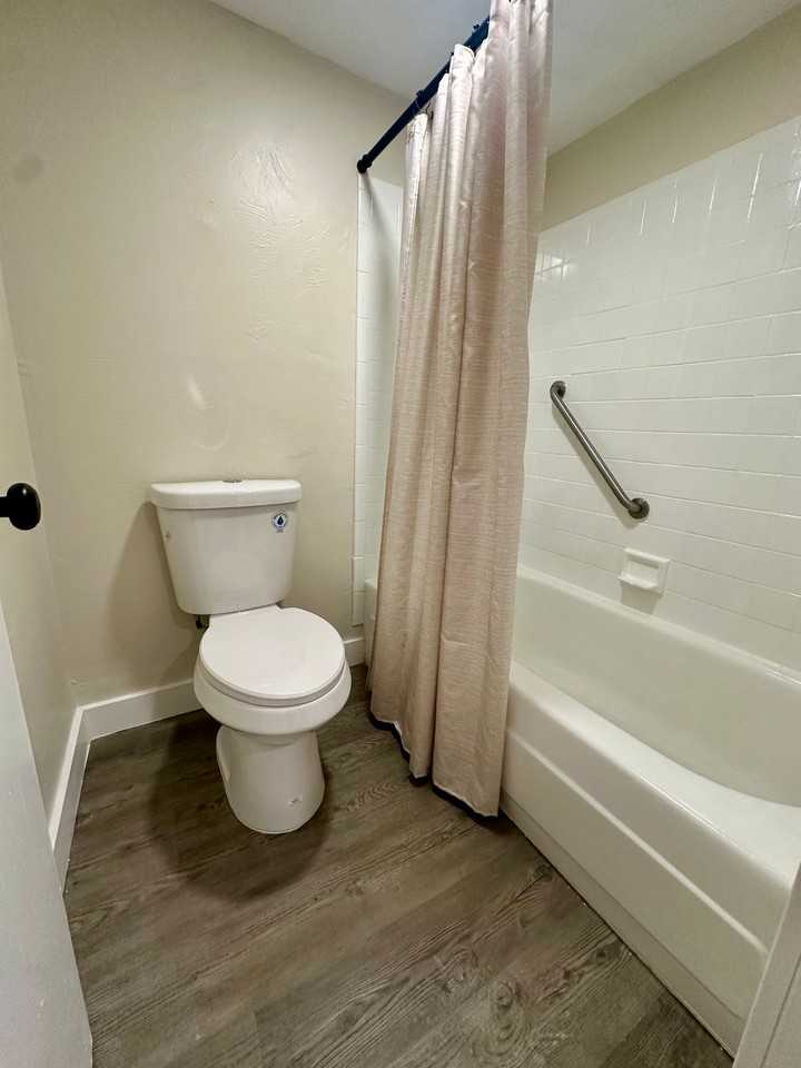 Urbana At Oro Valley LLC - Photo 2 of 9