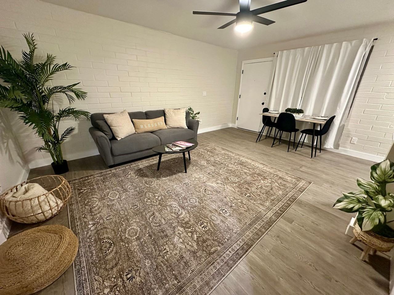 Urbana At Oro Valley LLC - Photo 5 of 9