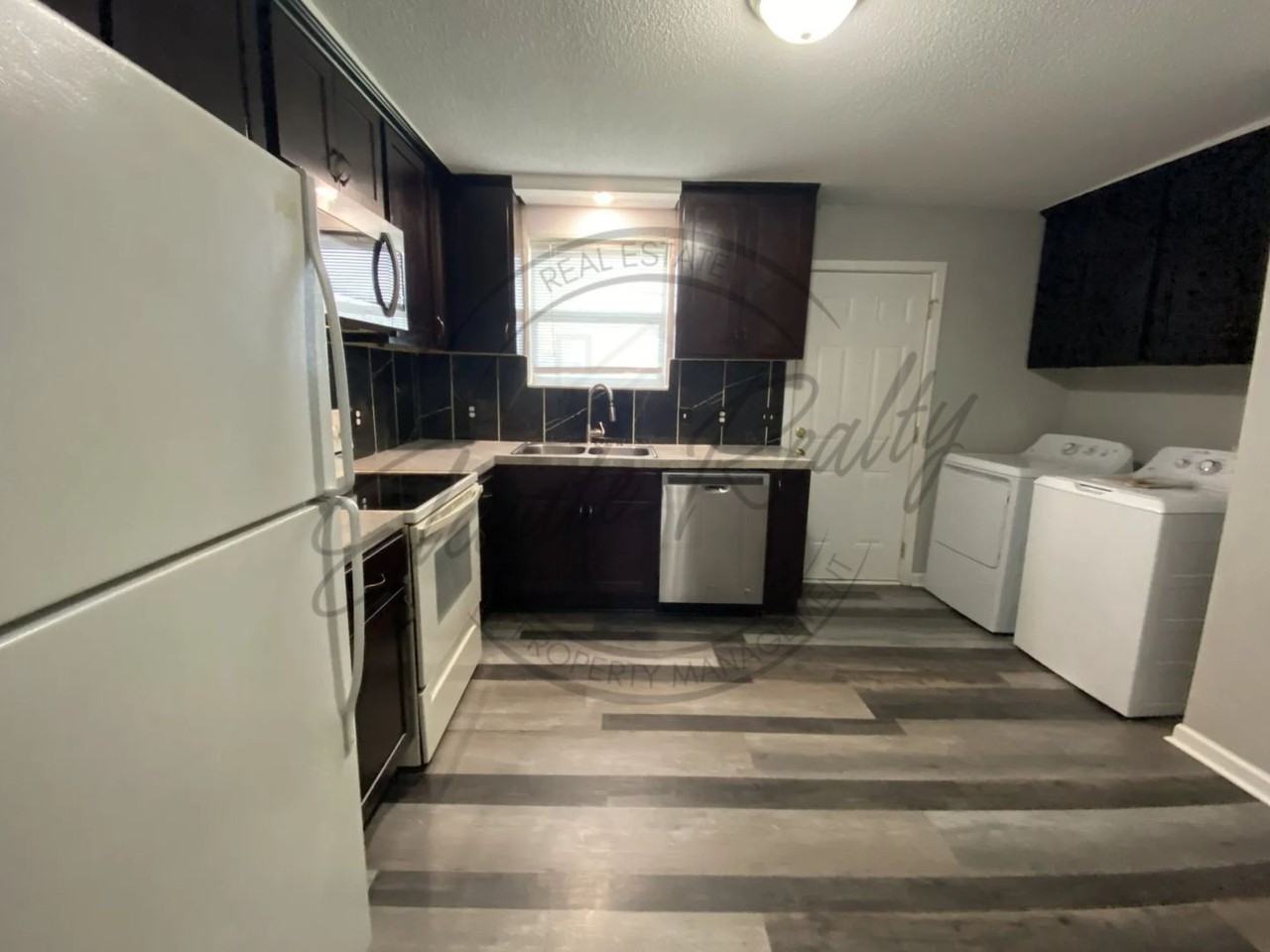 4674 Forest Ridge Dr - Photo 4 of 16