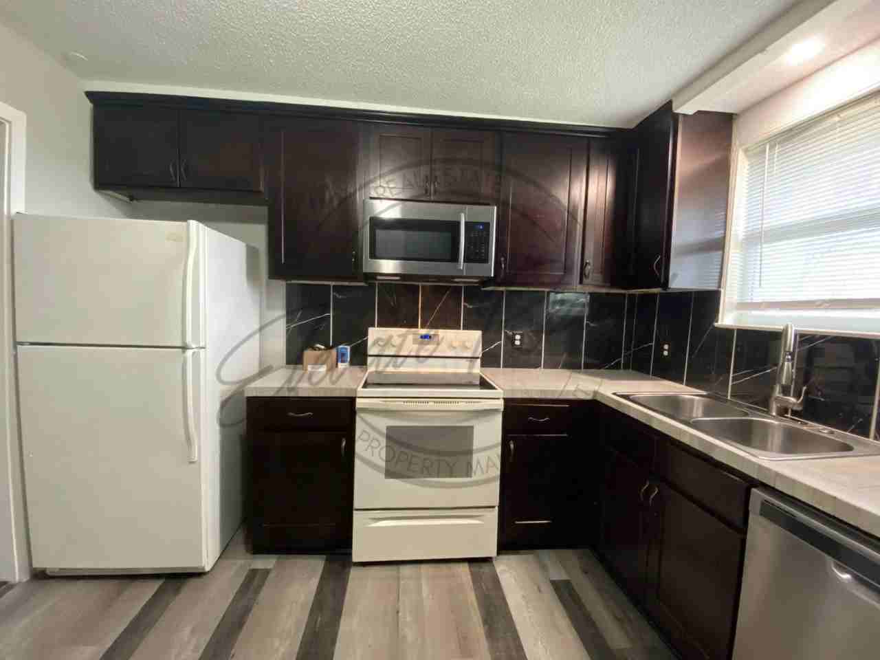 4674 Forest Ridge Dr - Photo 6 of 16