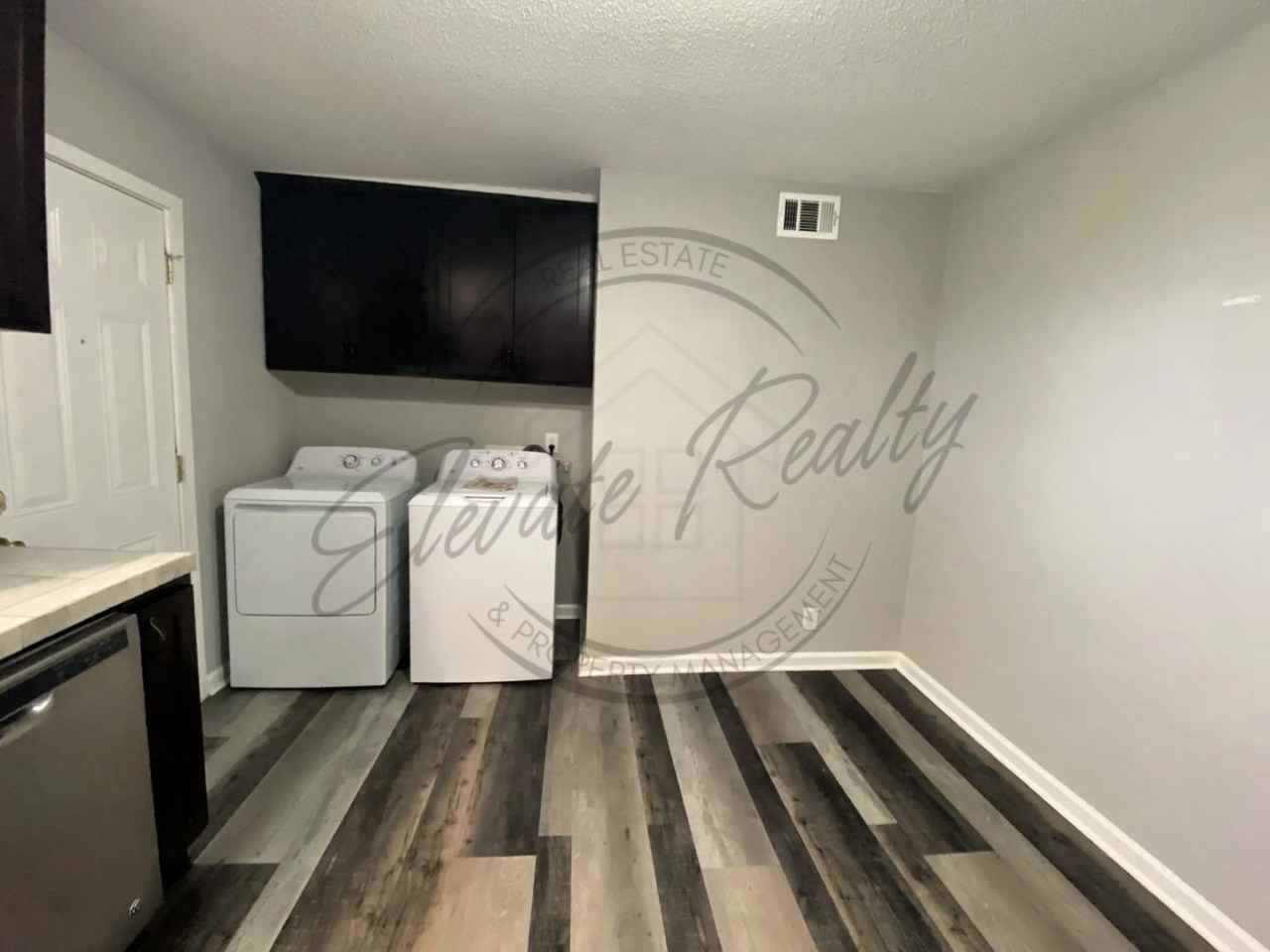 4674 Forest Ridge Dr - Photo 7 of 16