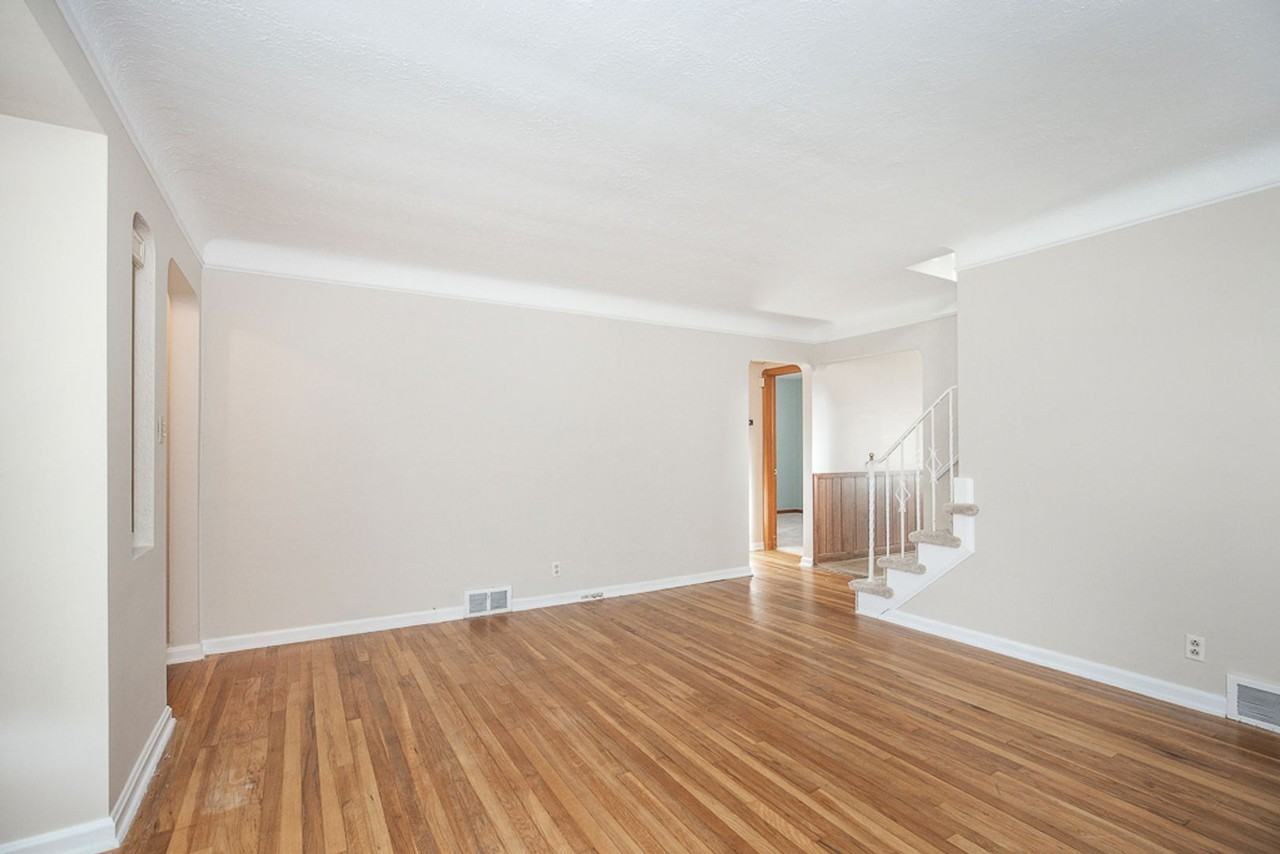 8310 Salisbury Dr - Photo 5 of 32