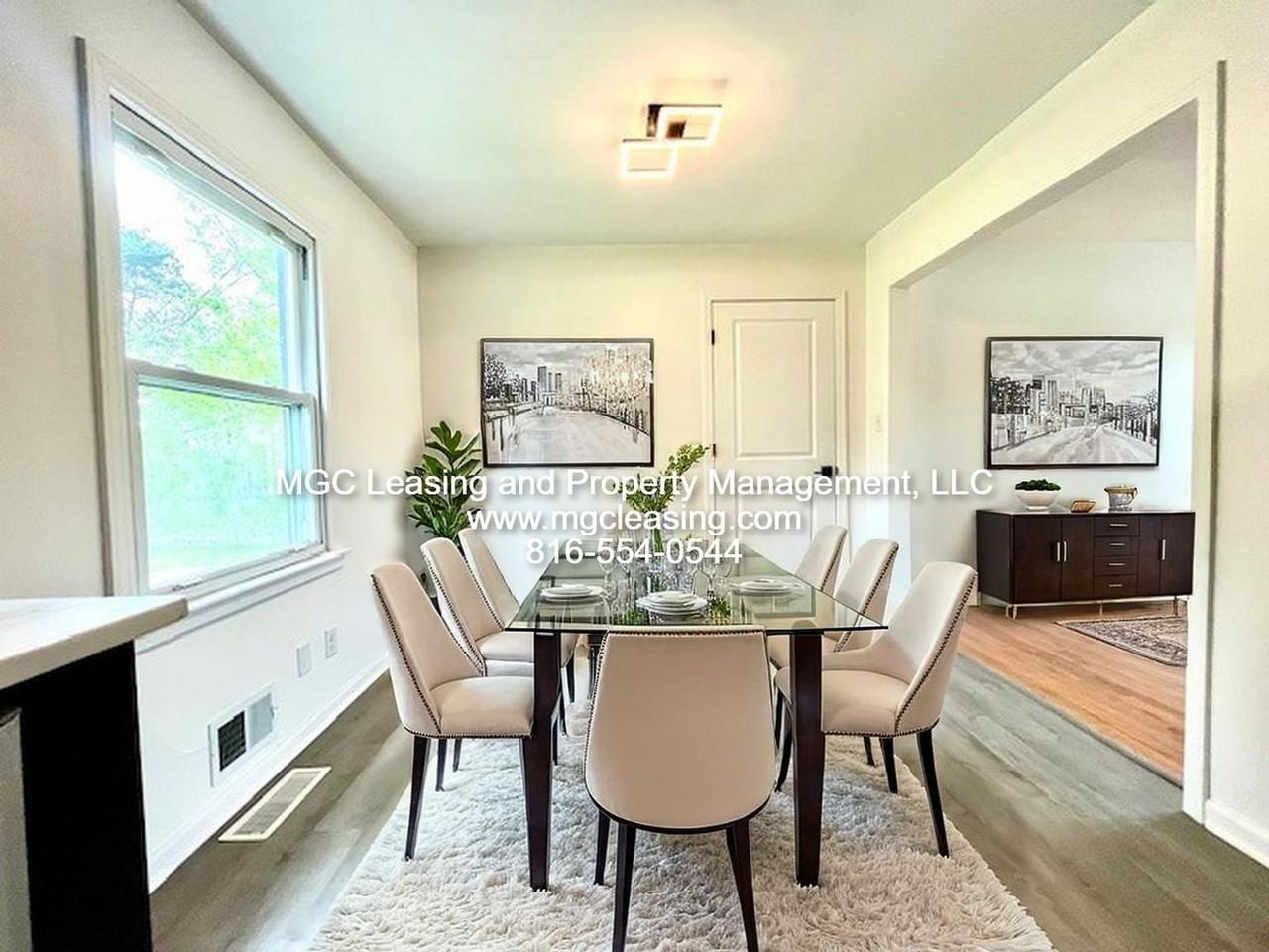 223 Sw Opal Dr - Photo 3 of 24