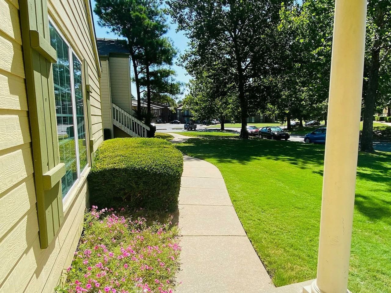 Cedar Lane Apartments - Photo 4 of 22