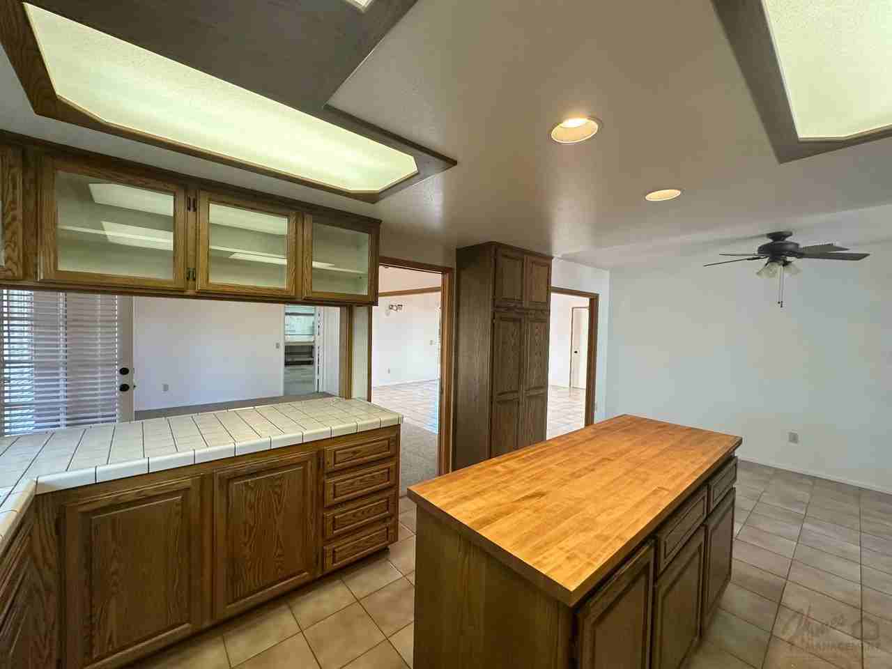 2238 Montemar Ave - Photo 2 of 9