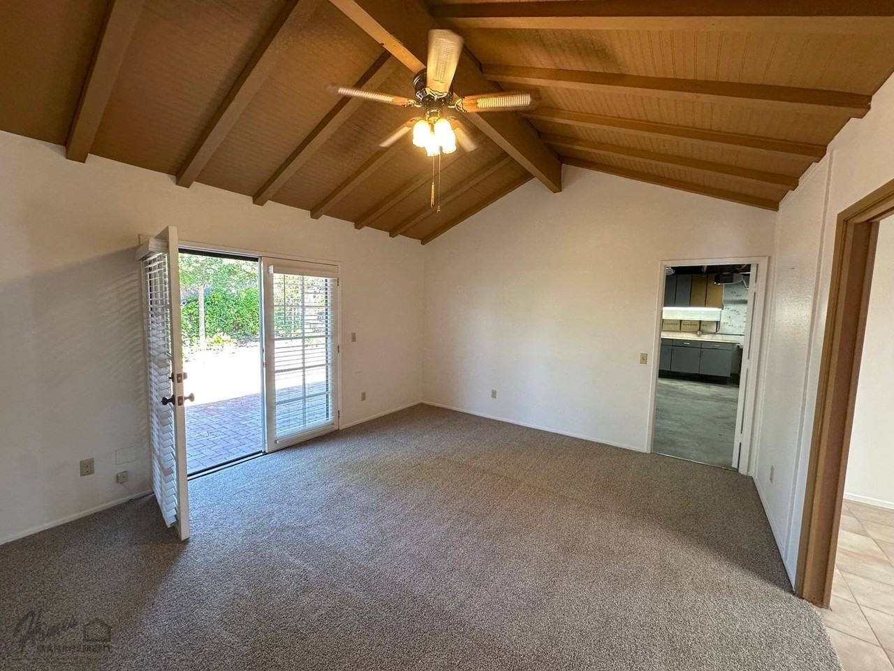 2238 Montemar Ave - Photo 3 of 9