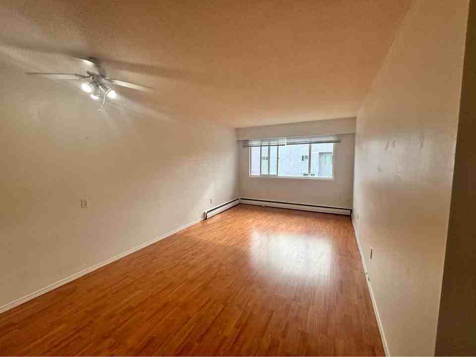 639 12-639 Constance Ave #12 - Photo 2 of 11