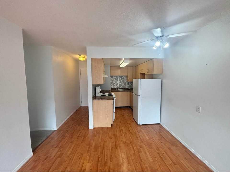 639 12-639 Constance Ave #12 - Photo 3 of 11