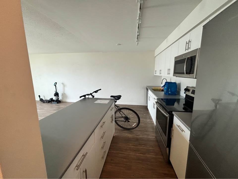 2626 Cook Stunit 406 #406 - Photo 5 of 17
