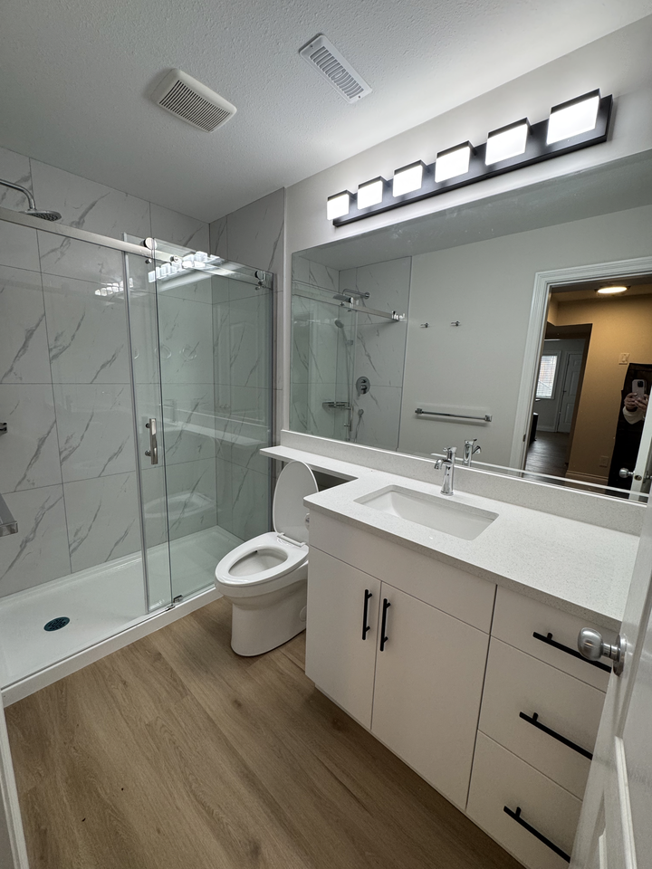 10968 163 Street - Photo 2 of 17