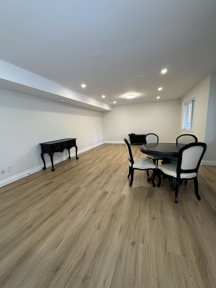 10968 163 Street - Photo 3 of 17