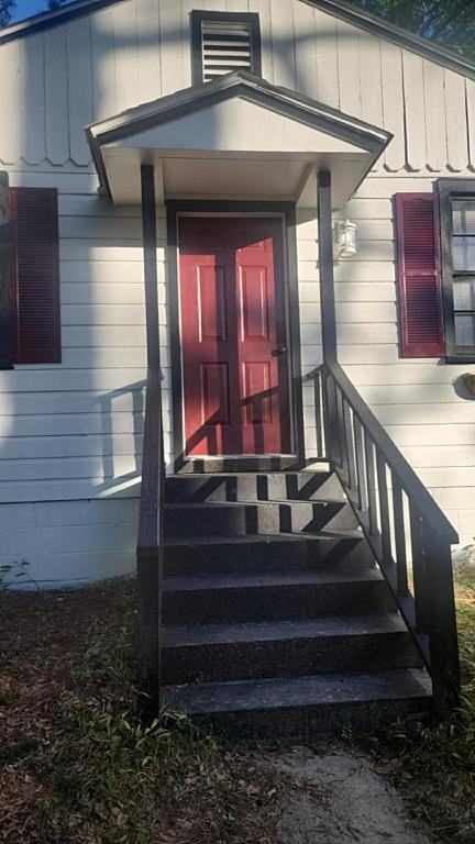 324 Pineview Ln W - Photo 2 of 11