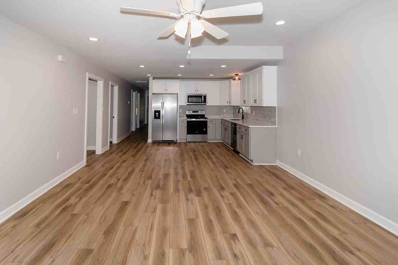 143 Reichard Dr - Photo 2 of 22