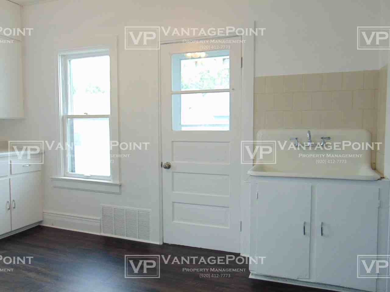 1012 W Packard St - Photo 3 of 13