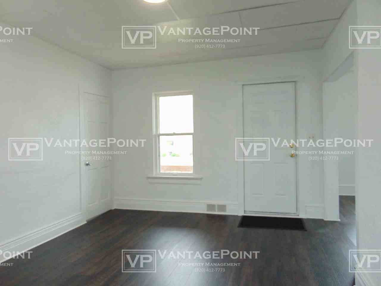 1012 W Packard St - Photo 2 of 14